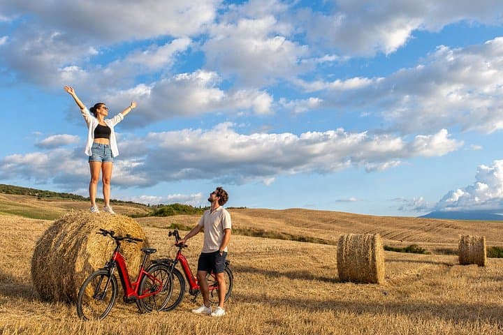 E-Bike Rental in Montepulciano GPS Navigator and Included Routes