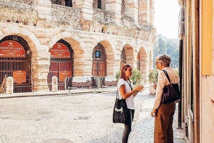 Private Tour of Verona and Lake Garda from Milan with Free Photos