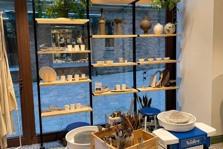 Pottery Wheel Workshop in an Authentic Venice Artisan Studio