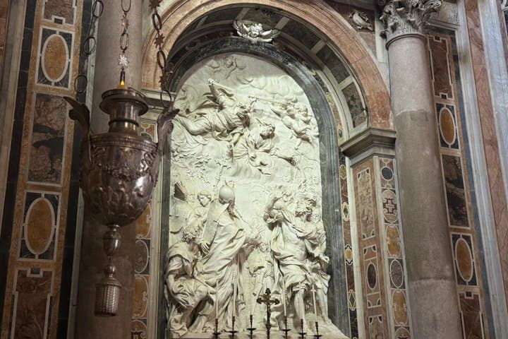 St Peters Basilica, Underground and Dome Entry with Audio App