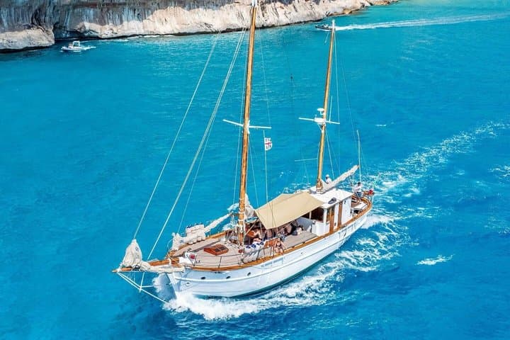 Cala Gonone Tour Gulf of Orosei aboard the Sailing Boat Dovesesto