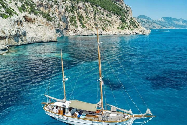 Cala Gonone Tour Gulf of Orosei aboard the Sailing Boat Dovesesto