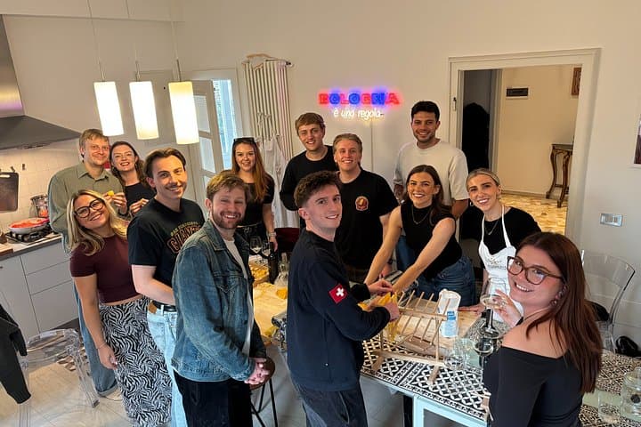 3 Pasta, Ragu',Tiramisu and Unlimited wine tasting
