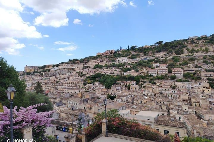 Shared Tour by Minivan or Car from Syracuse to Ragusa, Noto and Modica