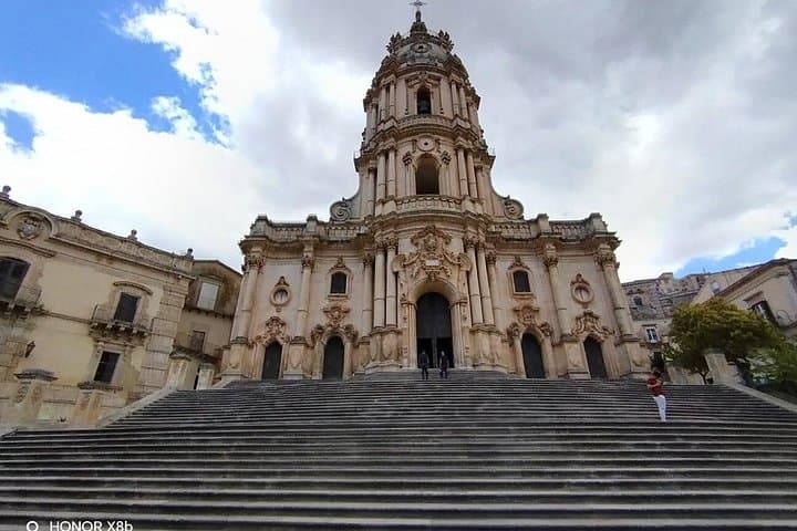 Shared Tour by Minivan or Car from Syracuse to Ragusa, Noto and Modica
