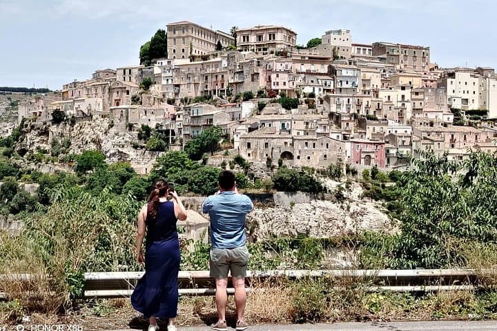 Shared Tour by Minivan or Car from Syracuse to Ragusa, Noto and Modica