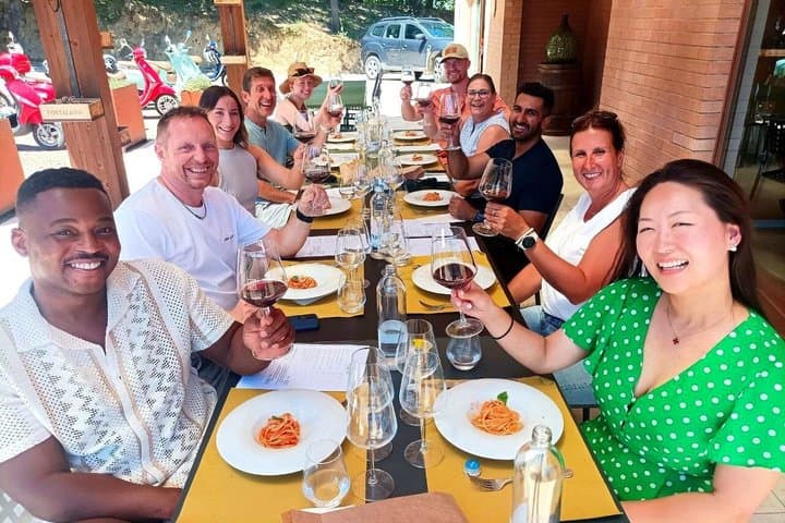 From Florence: Small-Group Tuscany Vespa Tour with Lunch & Wine