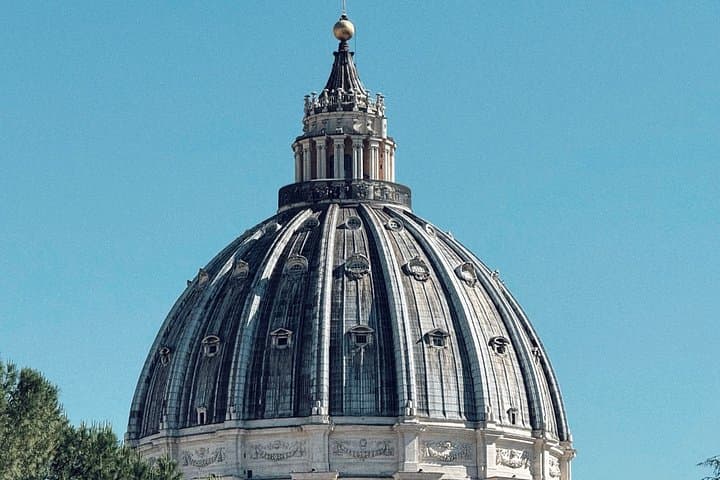 Guided Tour at St. Peter Basilica for Wheelchair Users