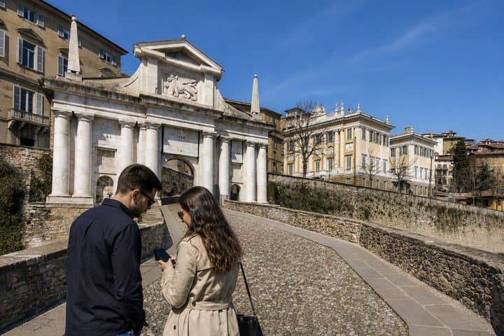 Old Bergamo Scavenger Hunt & Highlights Self-Guided Walking Tour