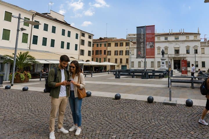 Padua Scavenger Hunt & Highlights Self-Guided Walking Tour
