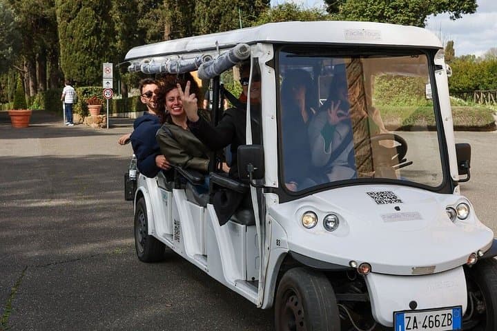 1.5 Hour Electric Golf Cart Rome highlights Tour