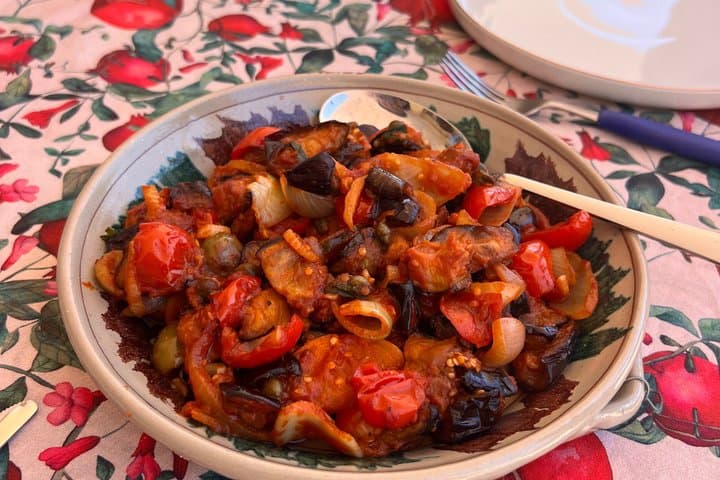 Guided tour of the Ortigia market and traditional cooking class