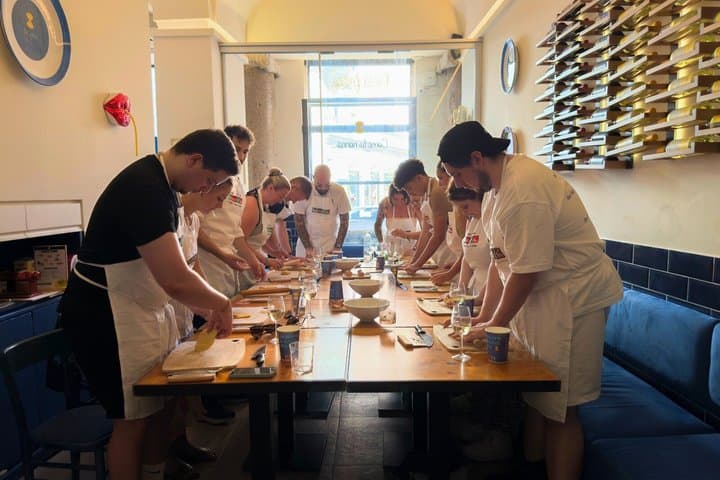 Rome Pasta and Tiramisu Cooking Class with Prosecco