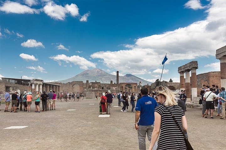 Pompeii, Amalfi Coast and Positano Day Trip from Rome