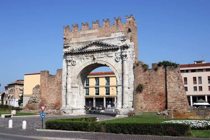 Rimini Scavenger Hunt & Highlights Self-Guided Walking Tour