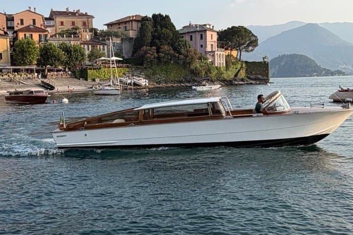 Boat tour to bellaggio and varenna