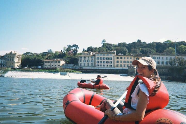 Kayak Soft in Florence under the Pontevecchio Arches