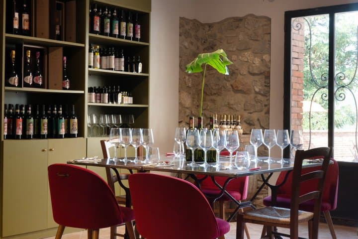 San Gimignano: A Moment of Taste Light lunch & wine tasting