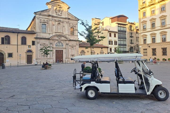Private tour of Florence in golf cart with authorized local guide