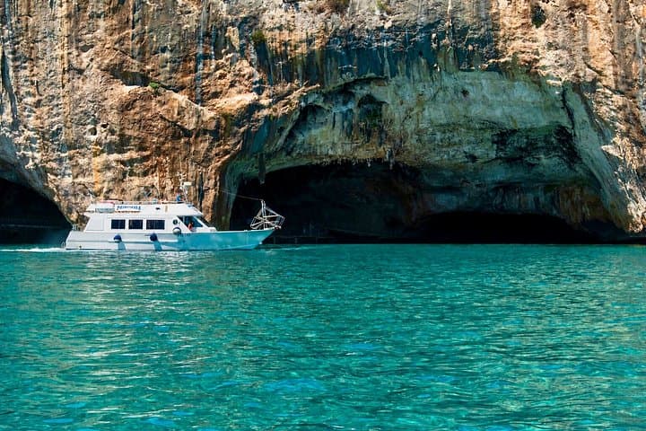 Cala Gonone: Boat trip to Bue Marino Cave