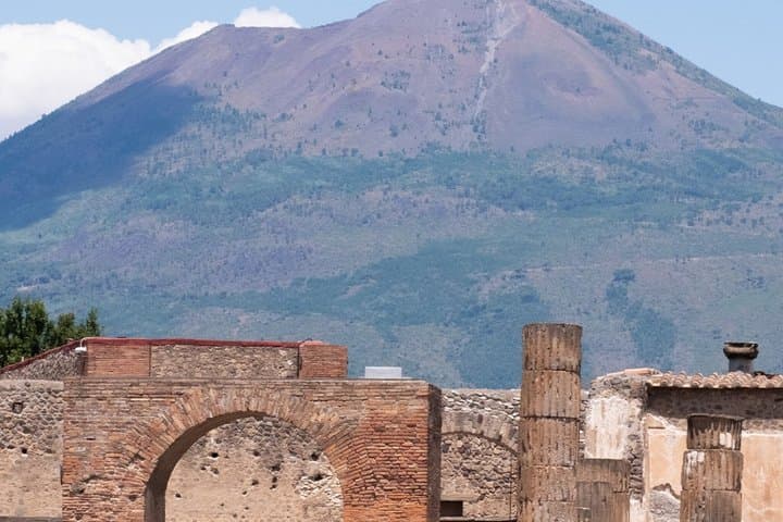 Rome Pompeii and Royal Palace of Caserta Guided Day Trip