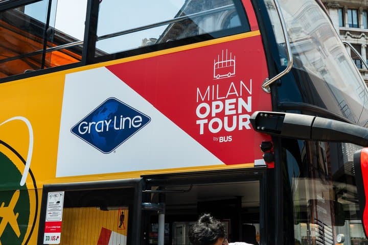 Gray Line Milan Hop-On Hop-Off Tour with Audio Guide