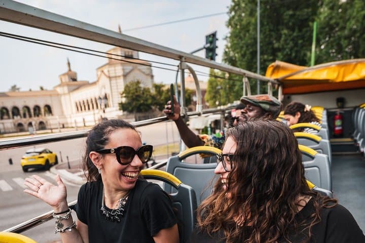 Gray Line Milan Hop-On Hop-Off Tour with Audio Guide