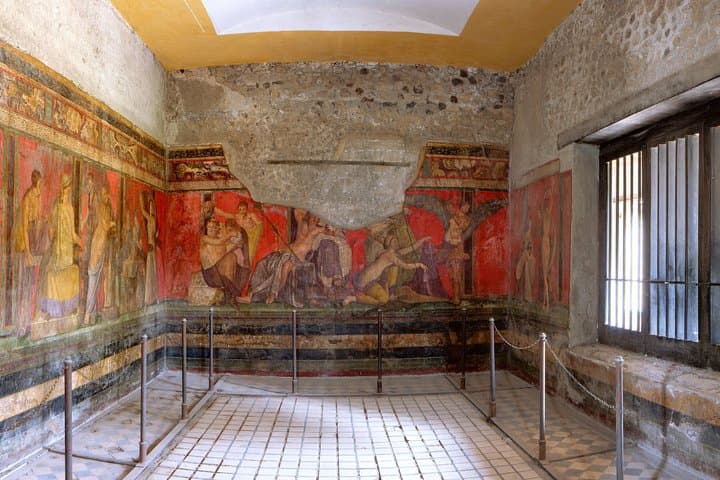 Pompeii: Guided Tour with Local Archaeologist