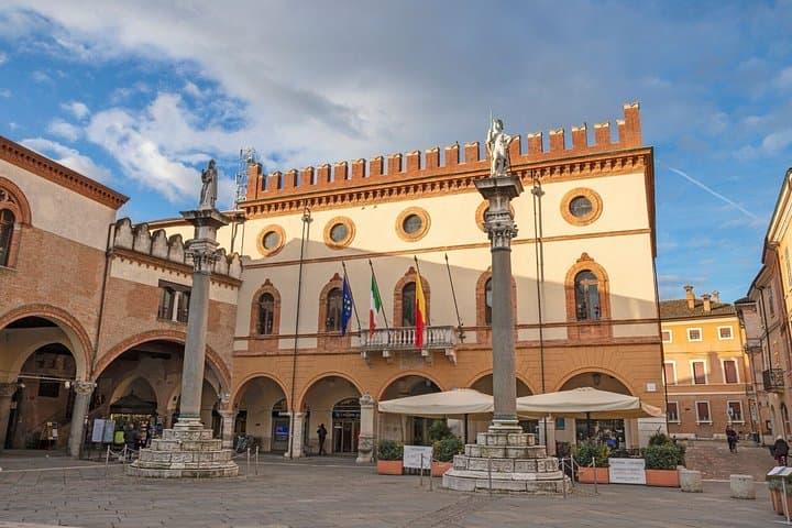 Ravenna Scavenger Hunt & Highlights Self-Guided Walking Tour