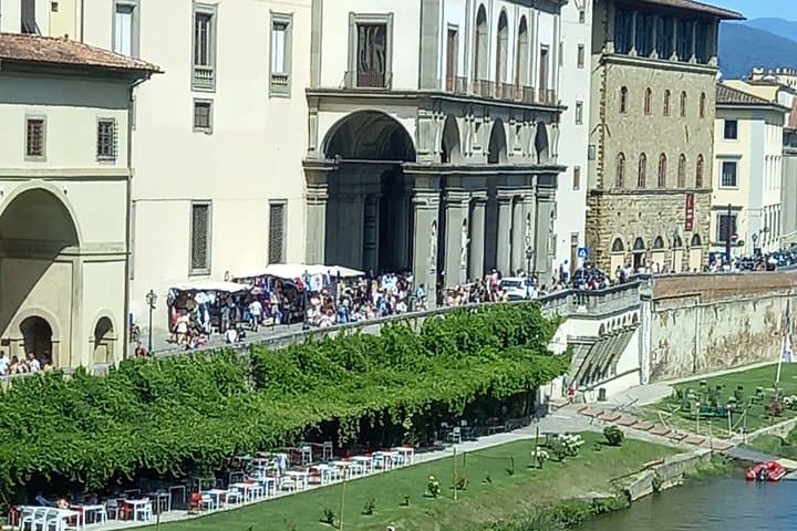 Uffizi and Vasari Corridor Medici Experience