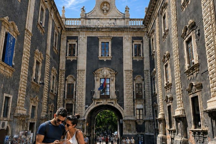 Catania Scavenger Hunt & Highlights Self-Guided Walking Tour