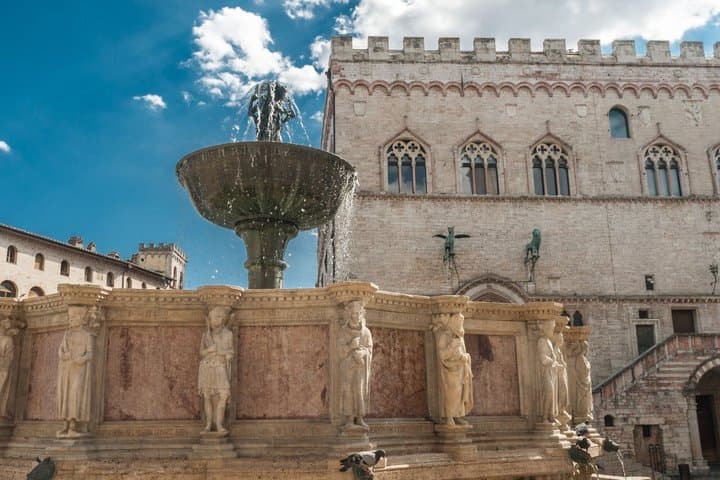 Perugia Scavenger Hunt & Highlights Self-Guided Walking Tour