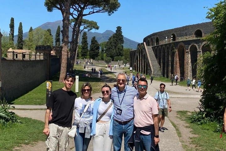 Pompeii exclusive - small group up to 10