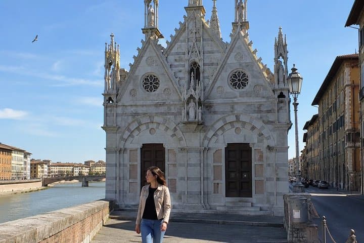 Pisa Self-Guided Detective Murder Mystery Game
