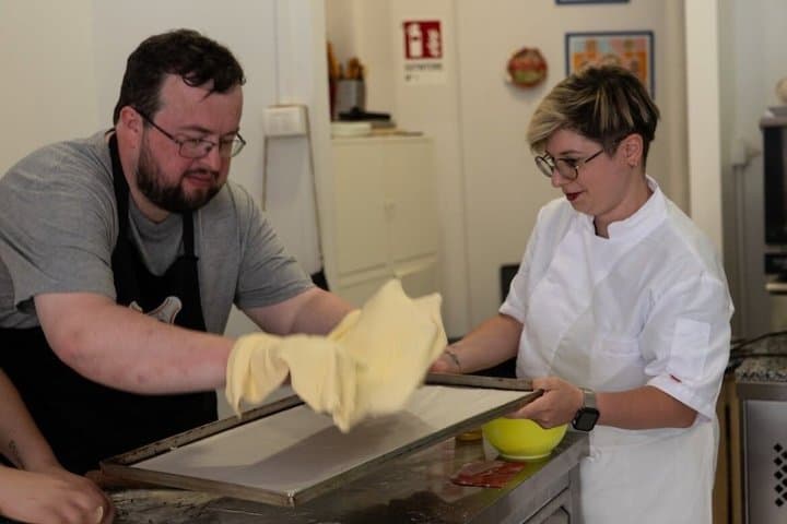 Pizza course in Catania with Show Cooking Cannolo