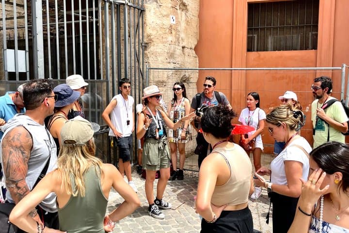 Colosseum walking tour : Exterior visit + Colosseum ticket option
