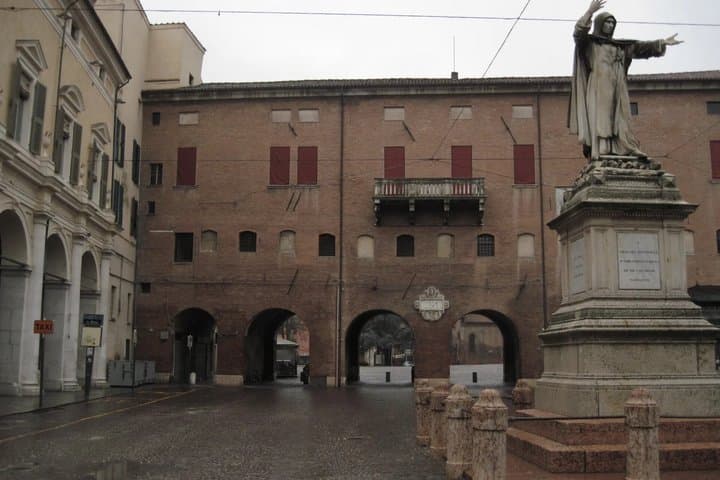 Ferrara Self-Guided Walking Tour Renaissance City, Audio and Quiz