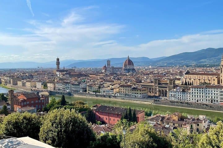 Golf Cart Grand Tour in Florence including Oltrarno and Piazzale