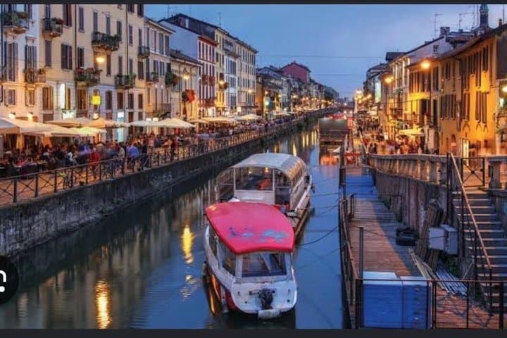 Navigli Food and Wine Tour in Milan