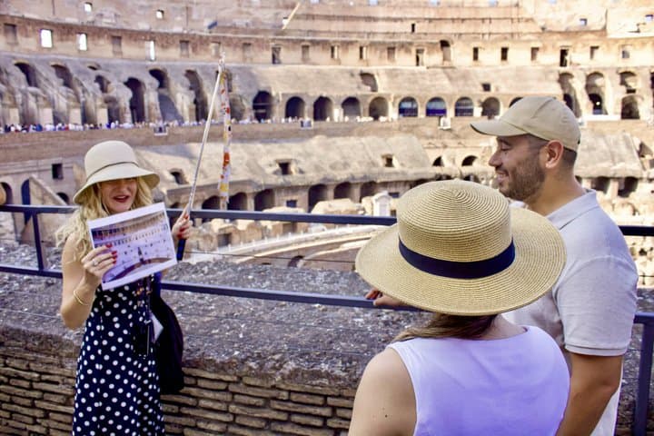 Rome: Guided Tour of Colosseum, Palatine Hill and Roman Forum