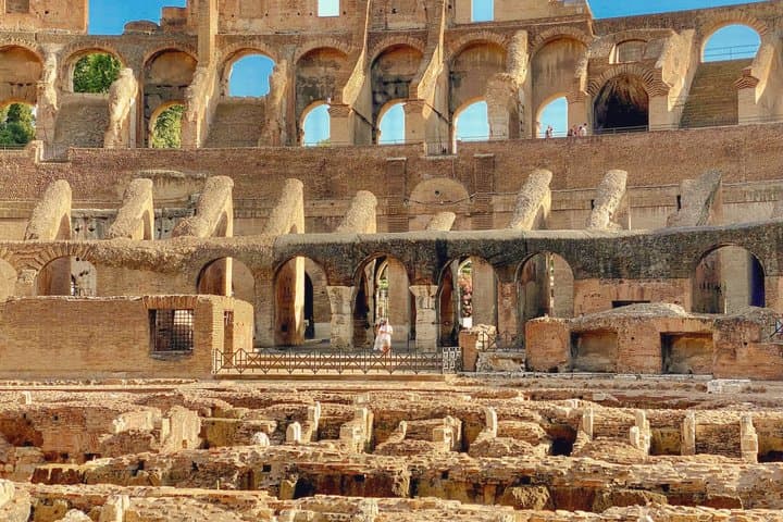 Colosseum Express : Guide + Regular Entry | Small Group