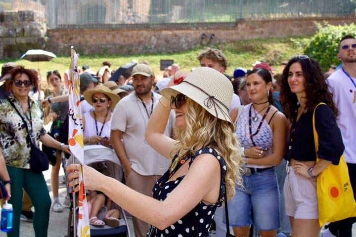 Rome: Guided Group Tour of Colosseum, Palatine Hill & Roman Forum