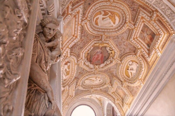 Venice in A Day: St Mark's Basilica, Doge's Palace & Gondola Ride
