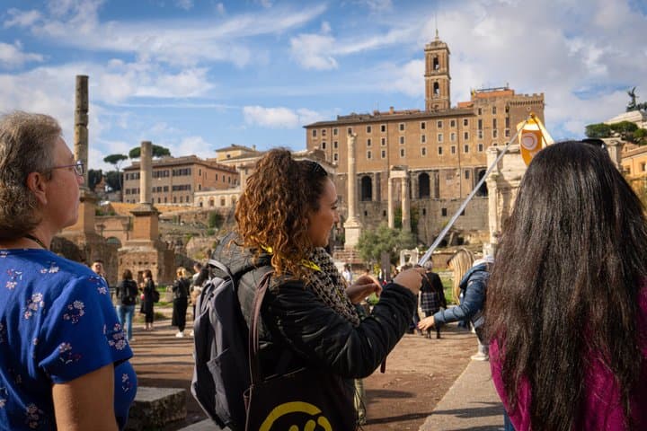 Colosseum, Palatine Hill and Roman Forum Group Tour