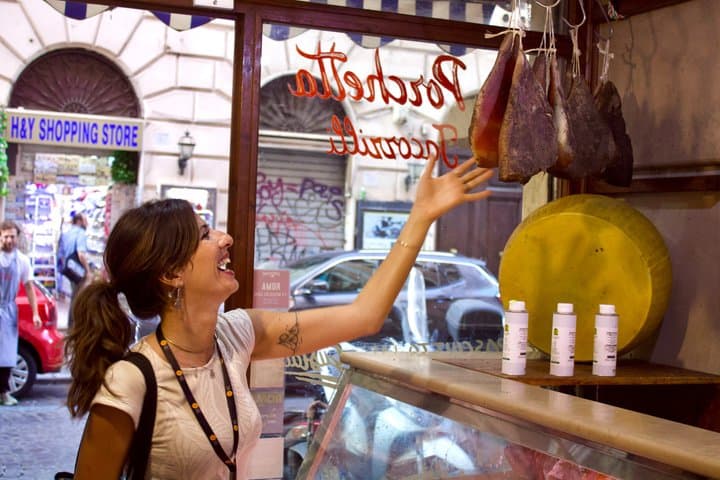 Rome Trastevere Food Walking Tour with Pasta and Wine