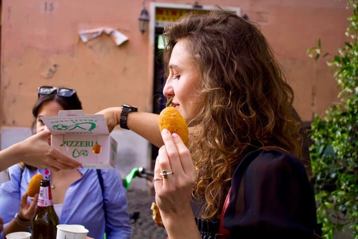 Rome Trastevere Food Walking Tour with Pasta and Wine