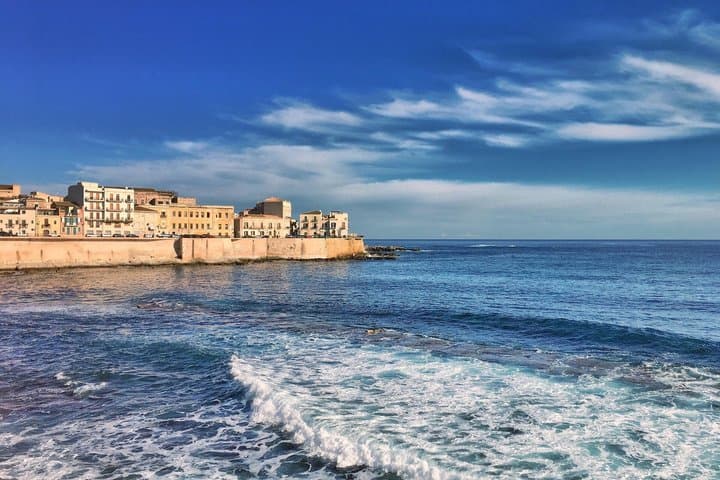 Syracuse, Ortygia, Noto small group Tour from Catania with lunch