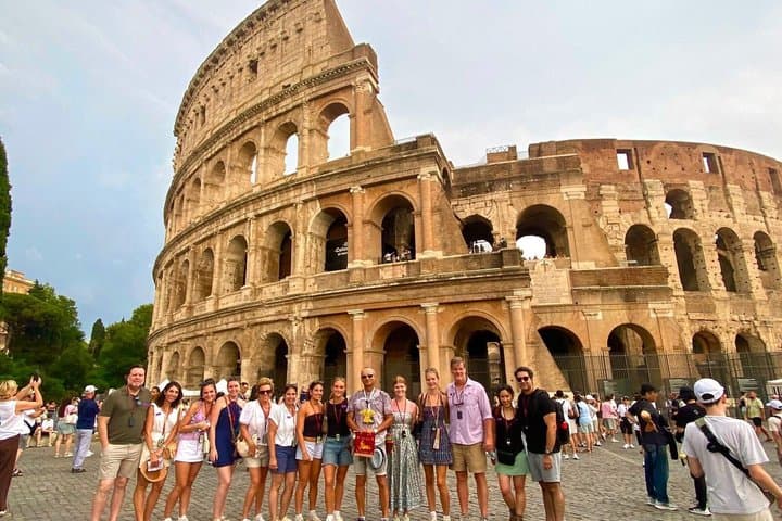 Rome at Sunset: Colosseum & Trevi Fountain Group Tour