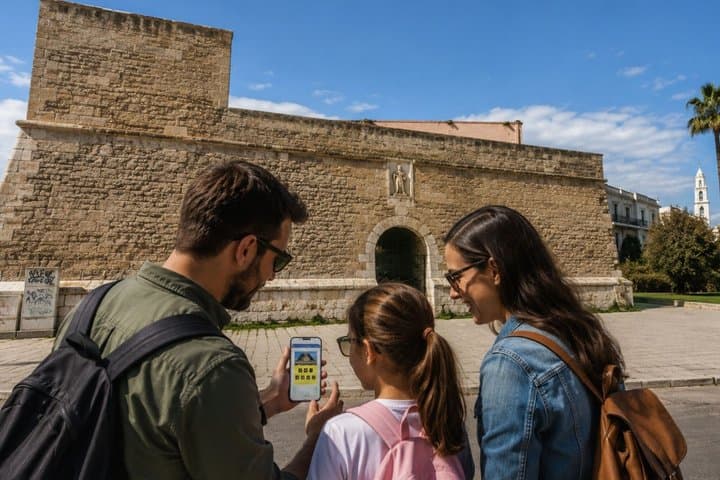 Bari Scavenger Hunt & Highlights Self-Guided Walking Tour
