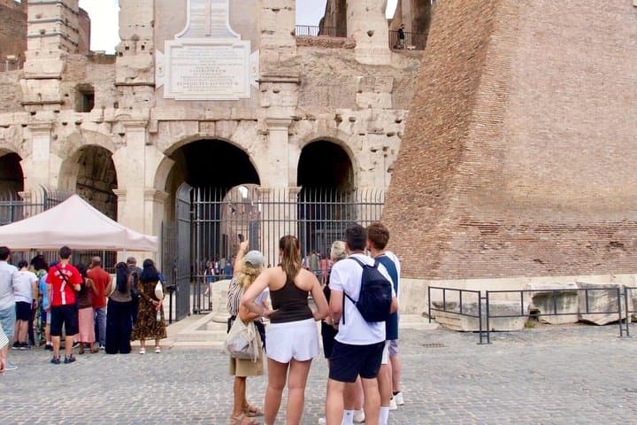 Colosseum Express : Guide + Regular Entry | Small Group